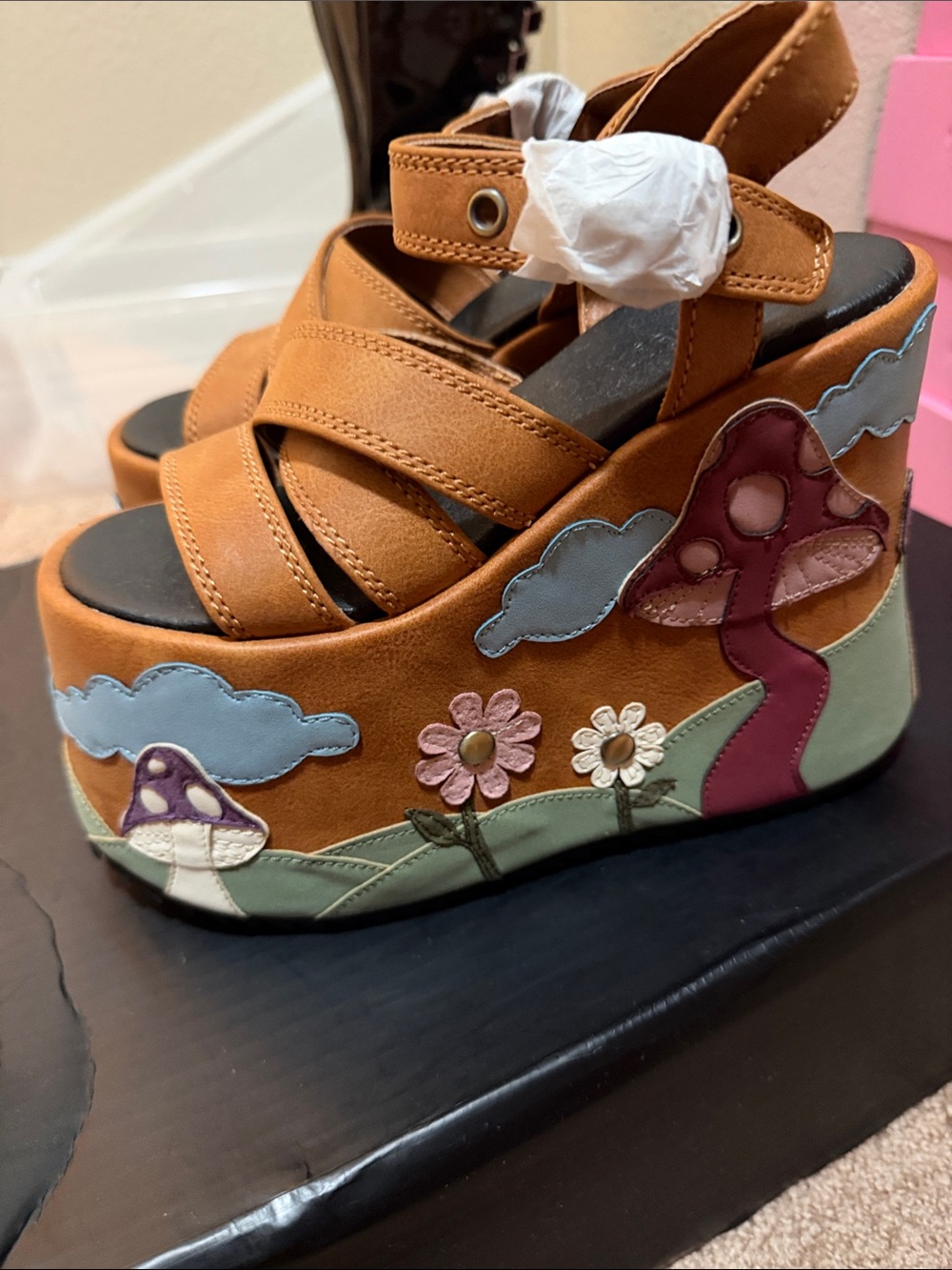 Dolls kill Mushroom platforms